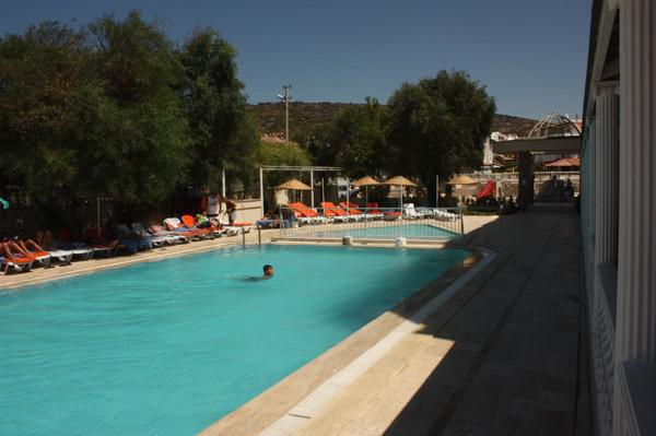 Poseidon Cesme Resort ภายนอก รูปภาพ